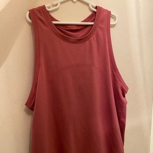 LULULEMON tank top in size 6/8 EUC